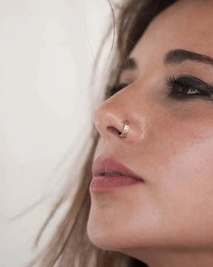 New luxury exquisite Gold Color body puncture geometric jewelry ladies engagement wedding gift nose ring nose nail