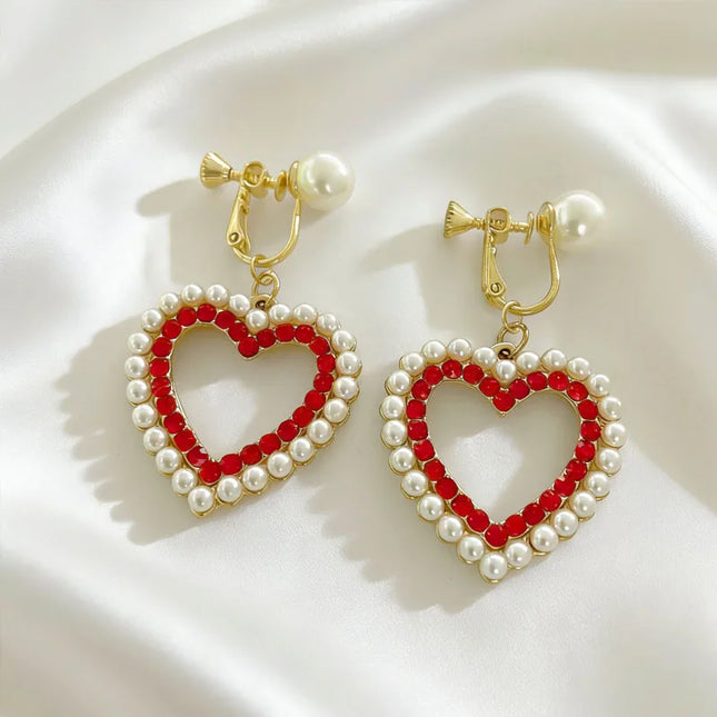No Piercing Ear Clips Women - Retro French White Petal Flower Teardrop Pearl Clip on Earrings Elegant Gentle Daily Party Jewelry