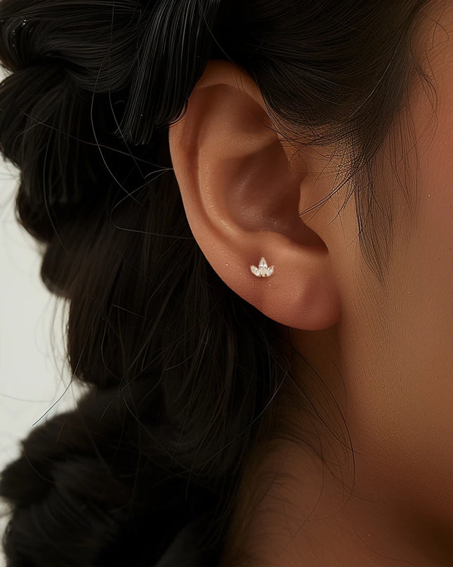 AIDE Heart Round Ball Flat Helix Piercing Earring 925 Sterling Silver Ear Studs Geometric Zircon Exquisite Trinket Studs Aretes