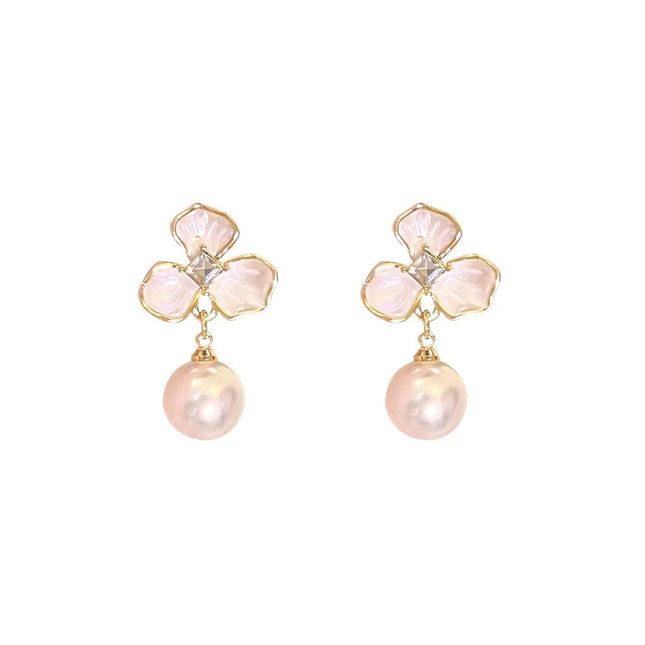 No Piercing Ear Clips Women - Retro French White Petal Flower Teardrop Pearl Clip on Earrings Elegant Gentle Daily Party Jewelry
