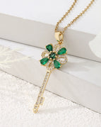 Women / Green